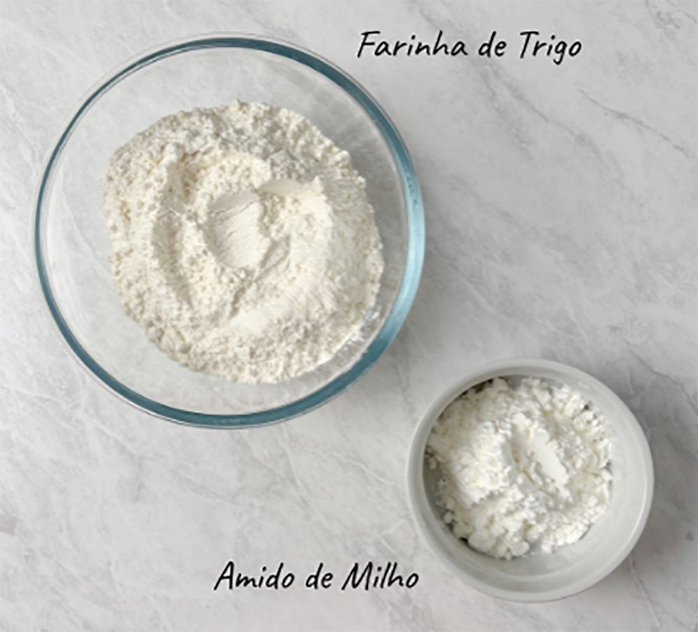 Visão dos ingredientes para fazer cake flour